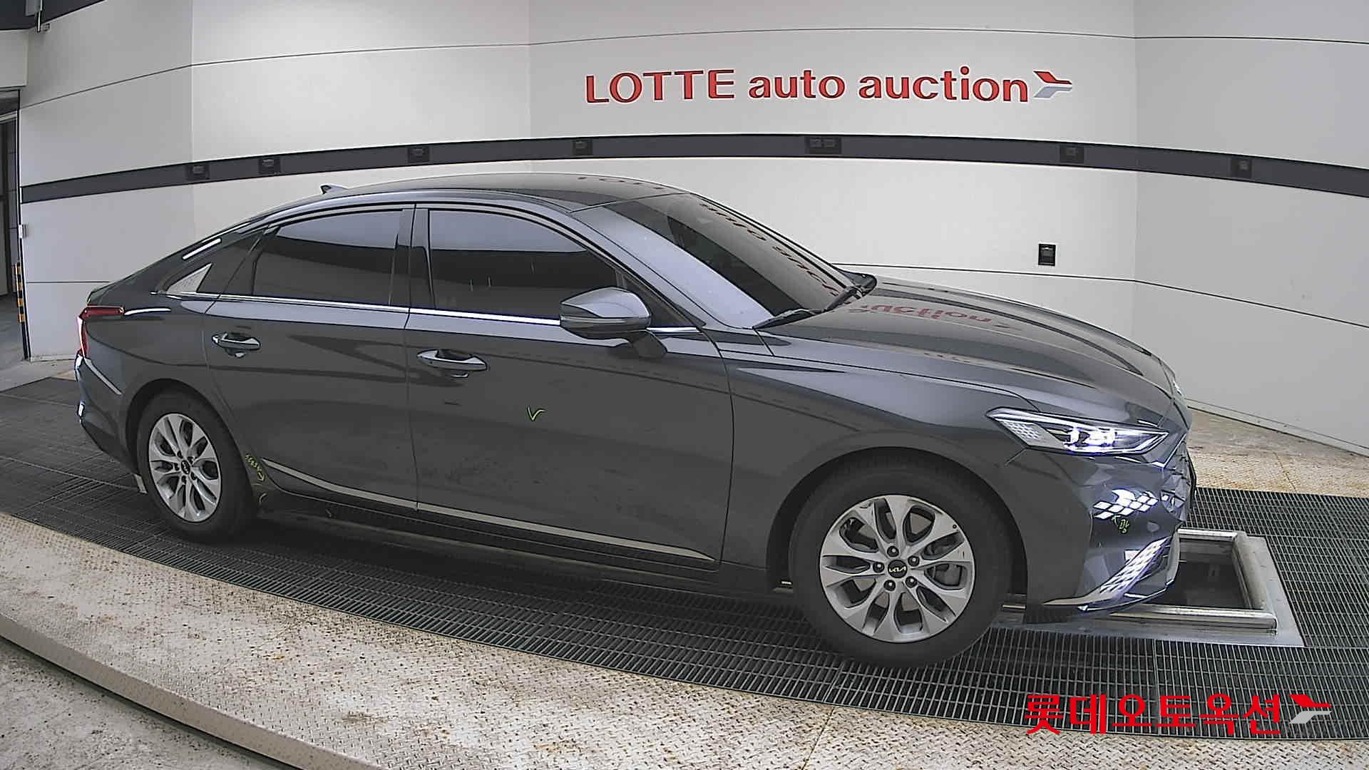 Kia K8 - 22