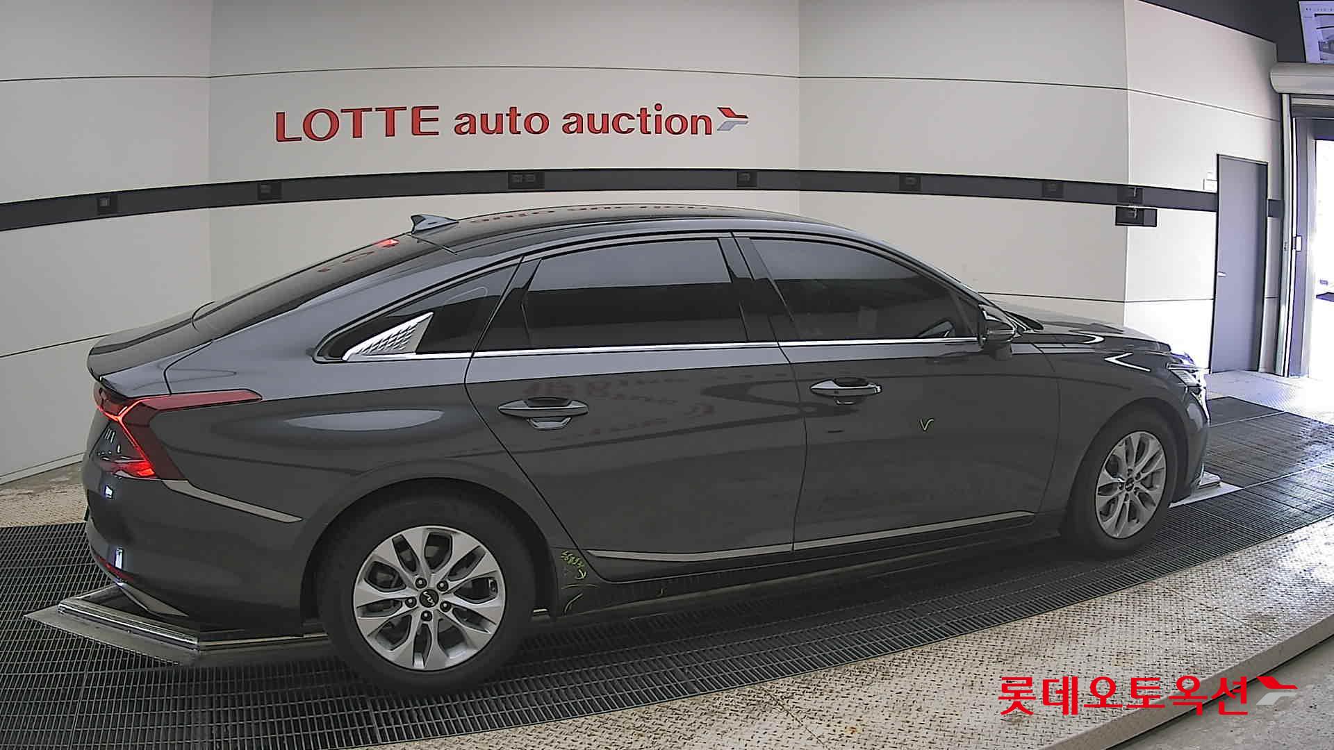 Kia K8 - 20