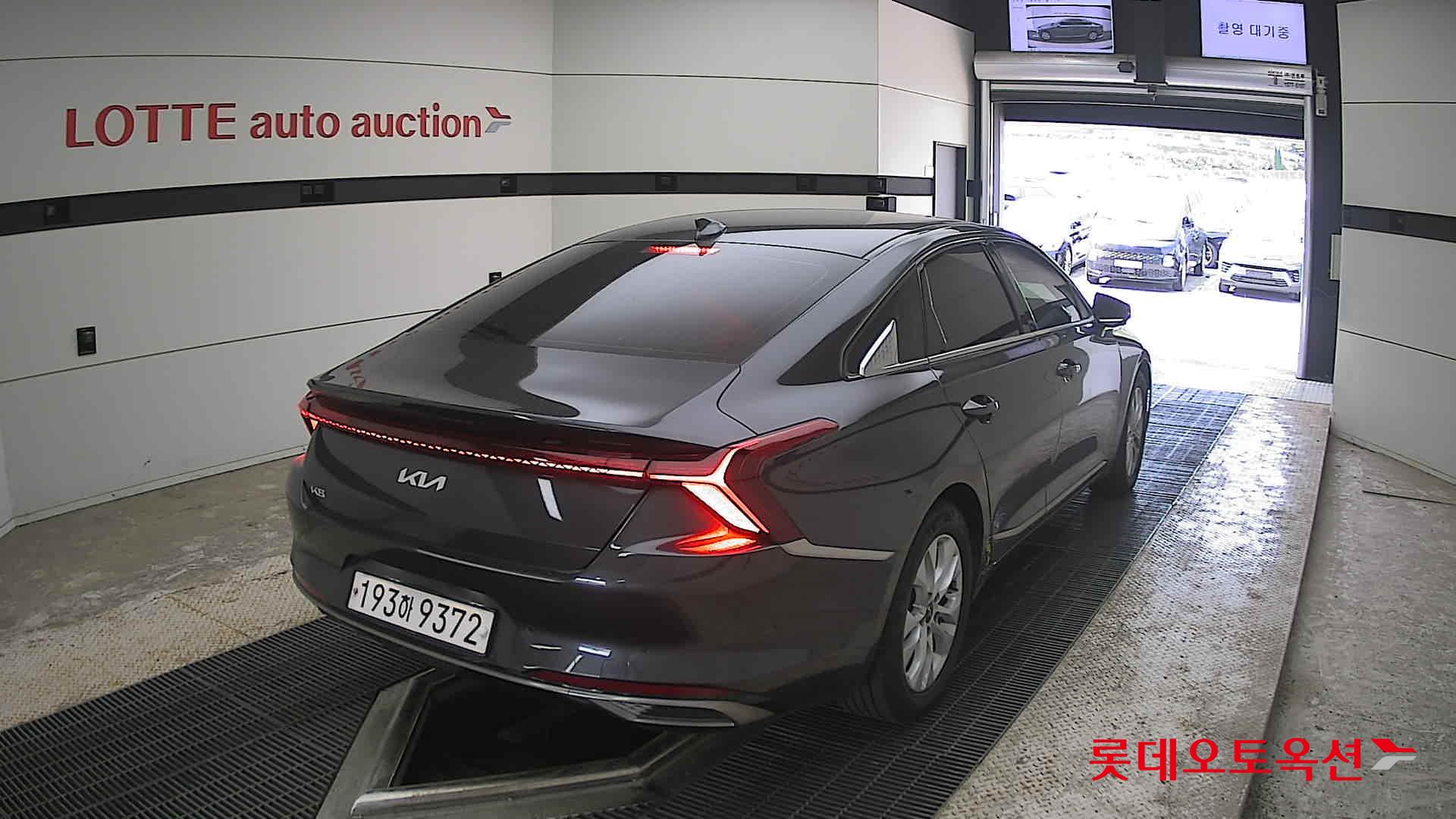 Kia K8 - 18