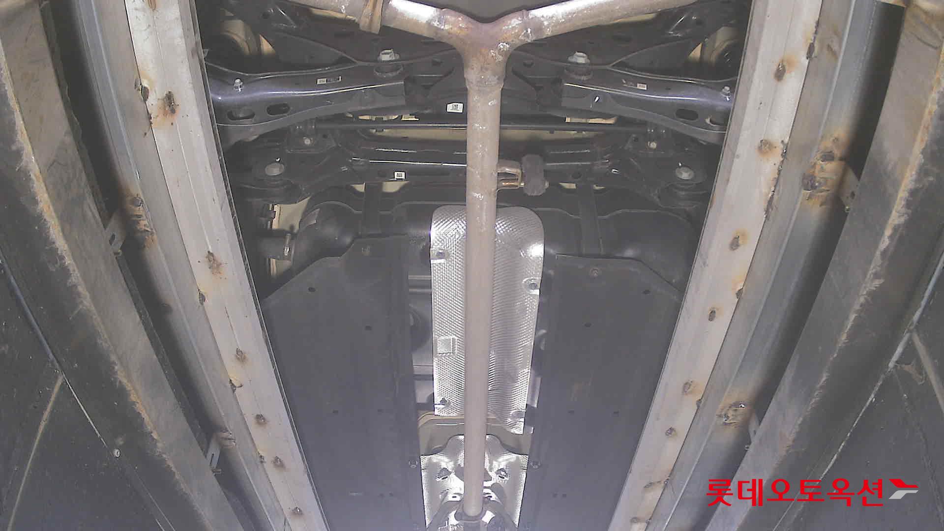 Kia K8 - 2