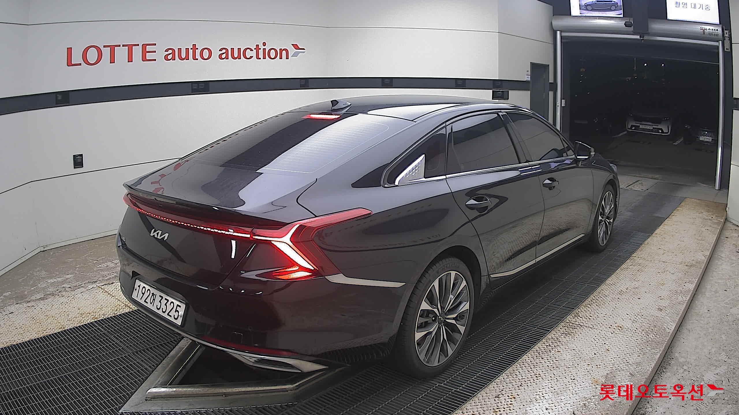 2023 - kia k8