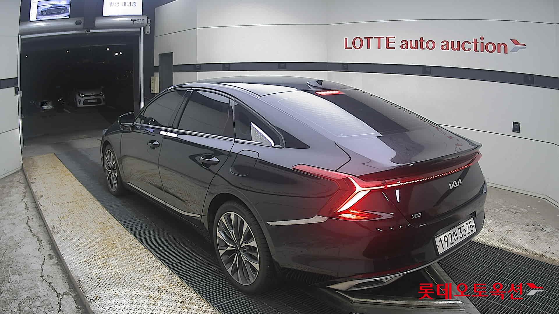2023 - kia k8