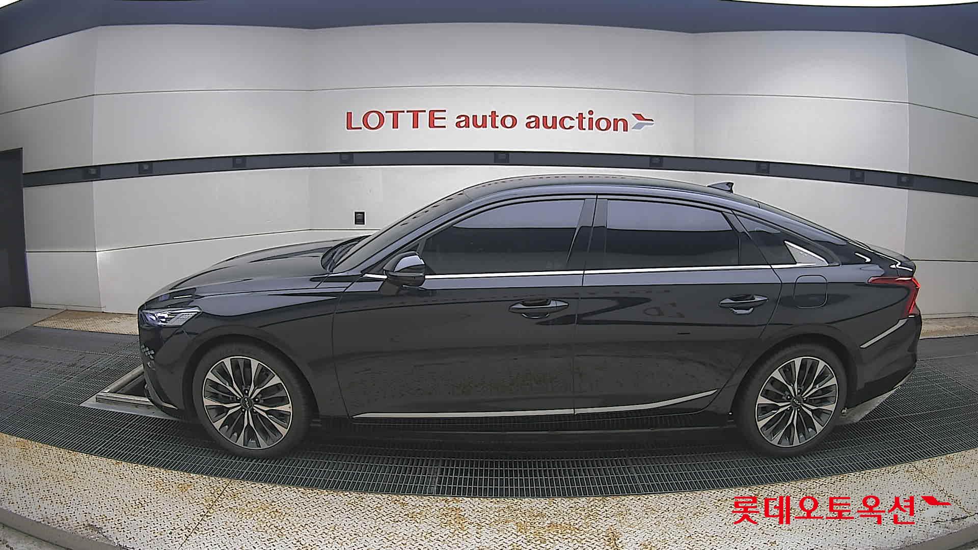 2023 - kia k8