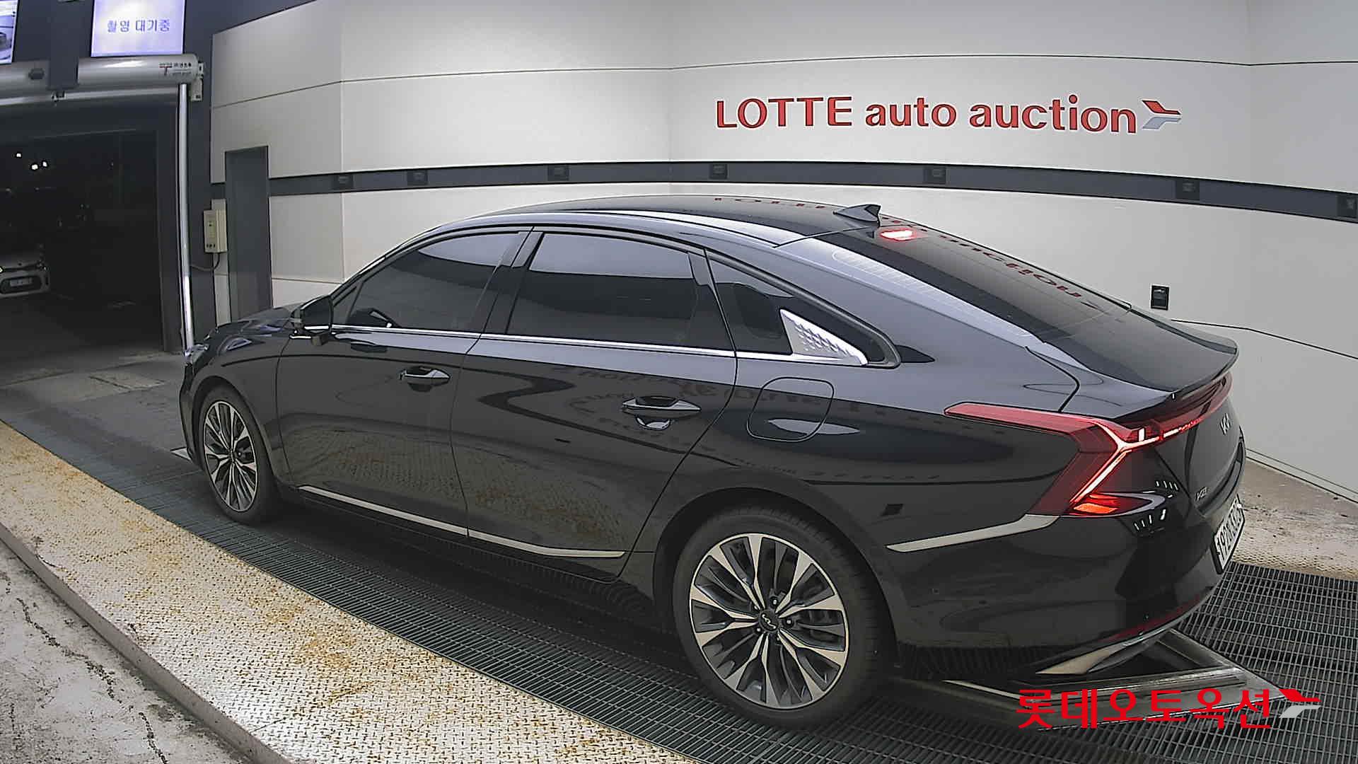 2023 - kia k8