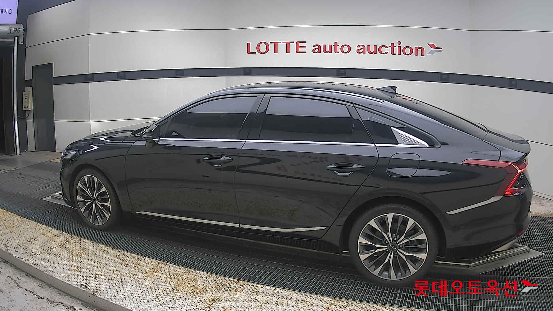 2023 - kia k8