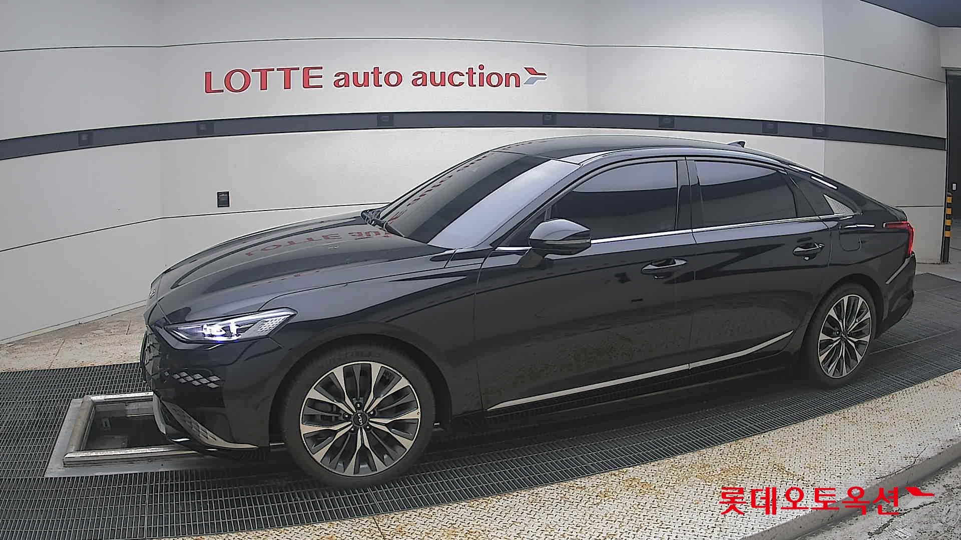 2023 - kia k8