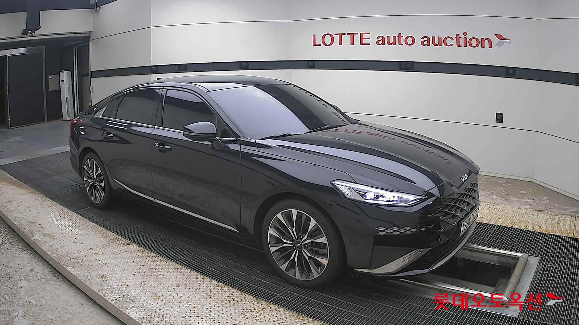 2023 - kia k8