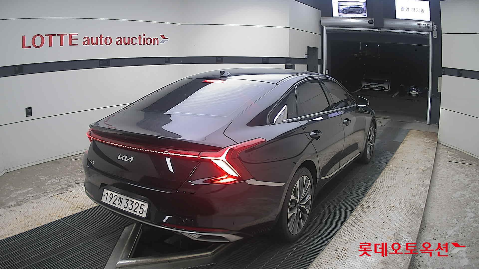 2023 - kia k8