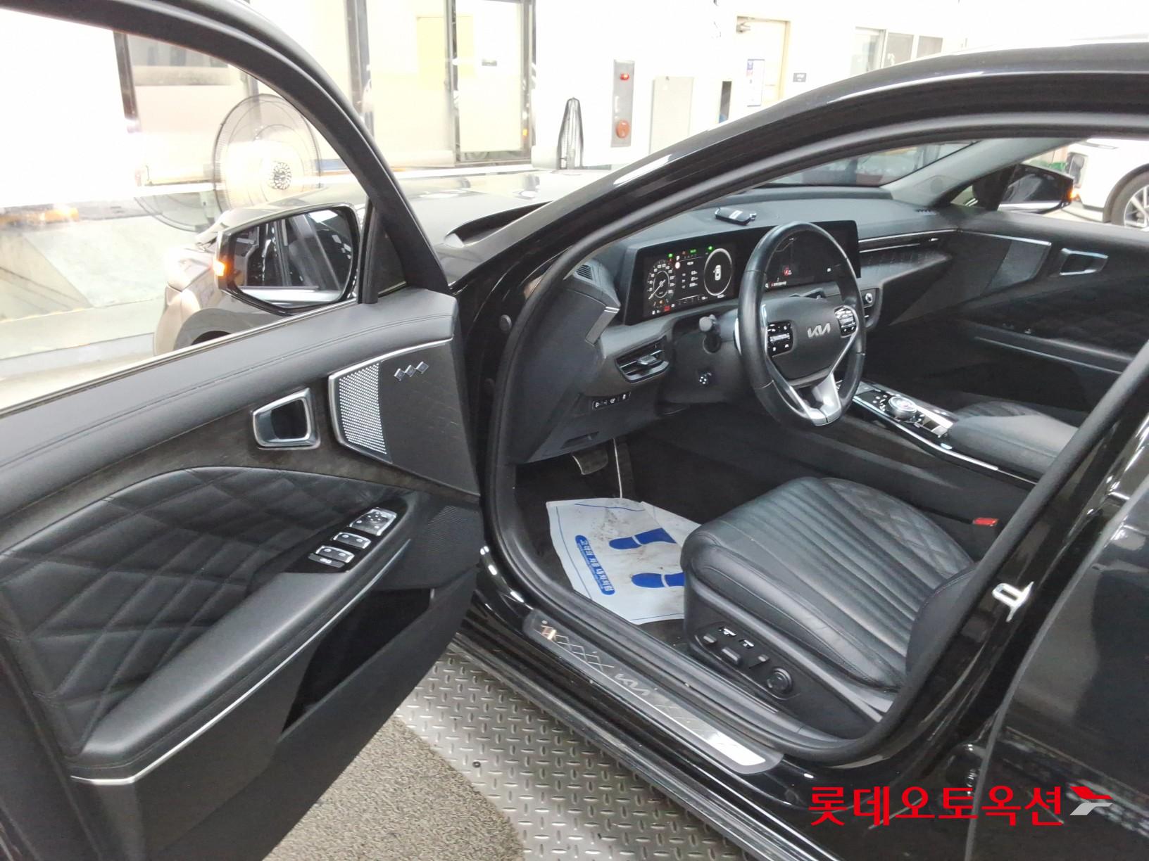 2023 - kia k8