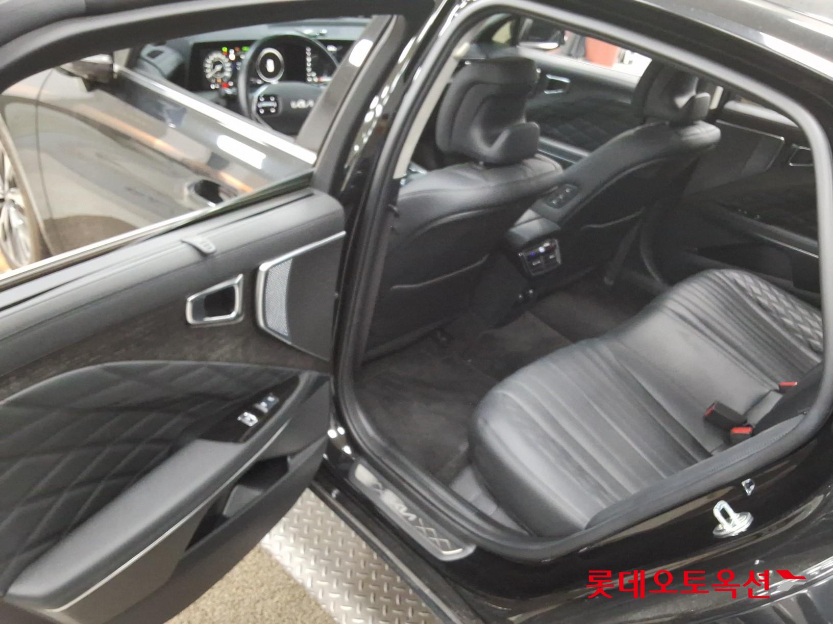2023 - kia k8