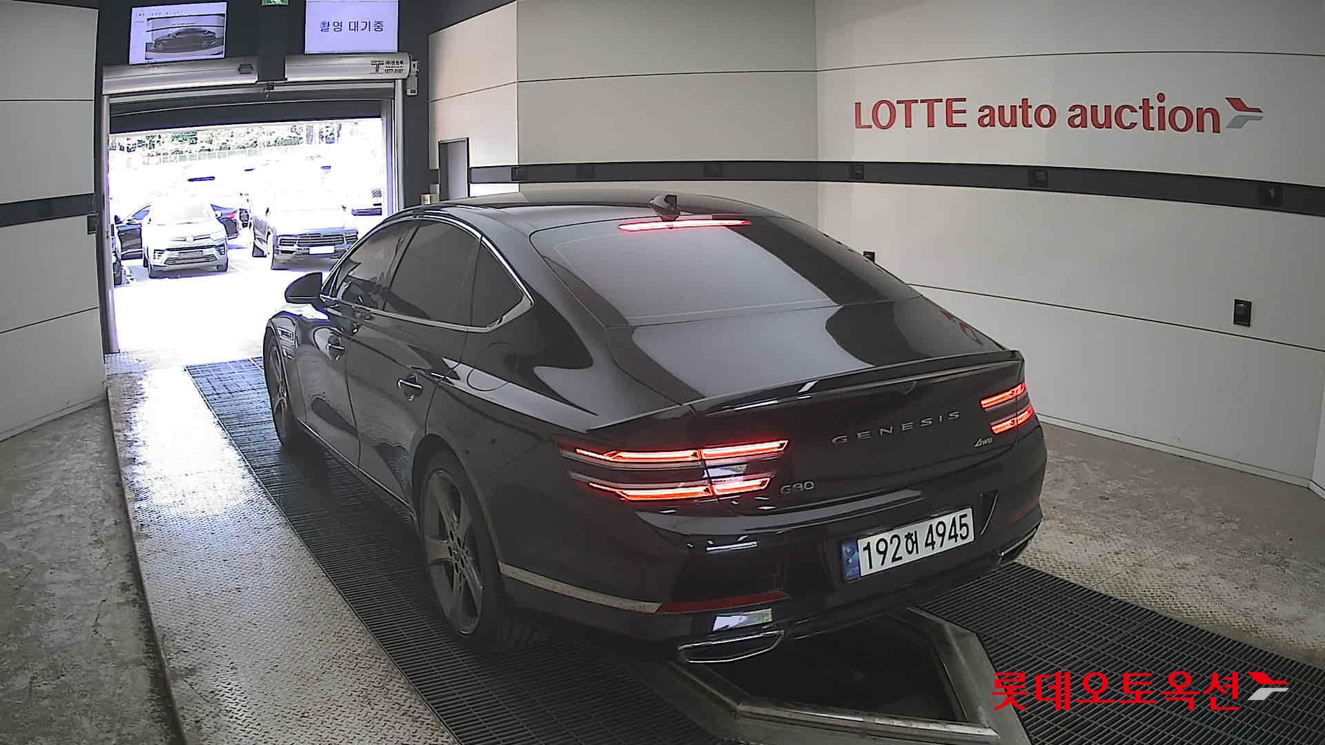 Genesis G80 - 16