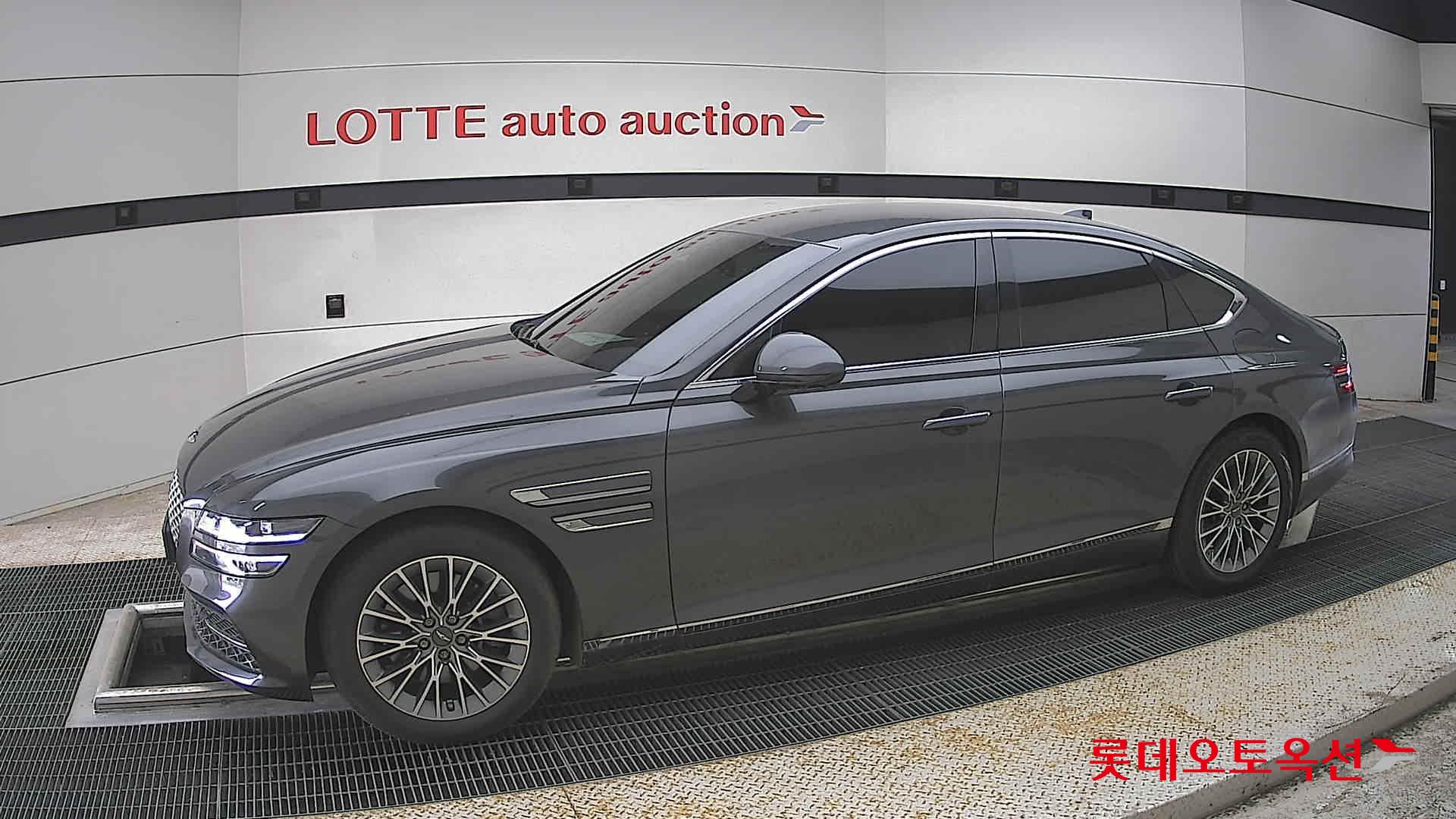 Genesis G80 - 12