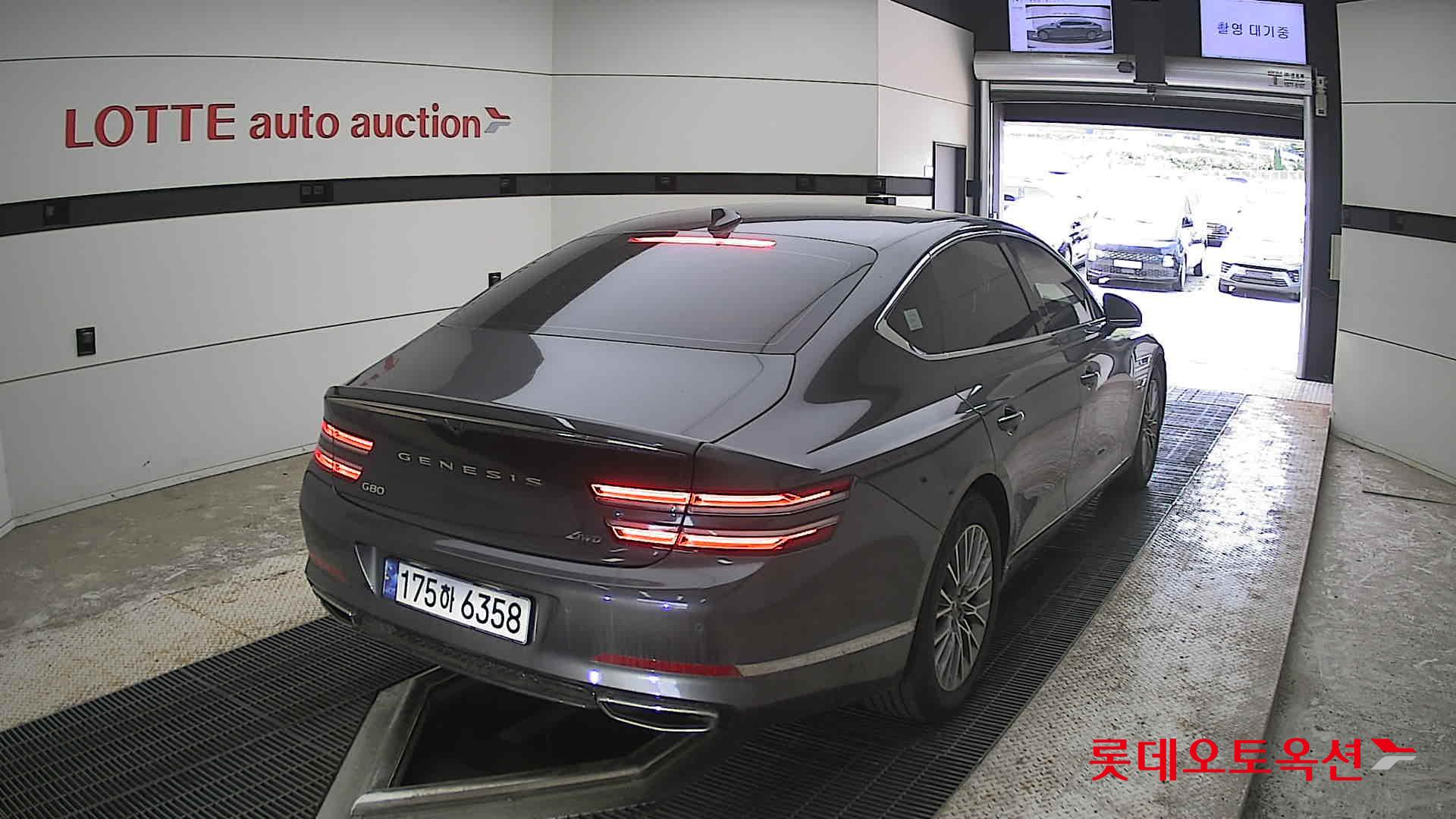 Genesis G80 - 18