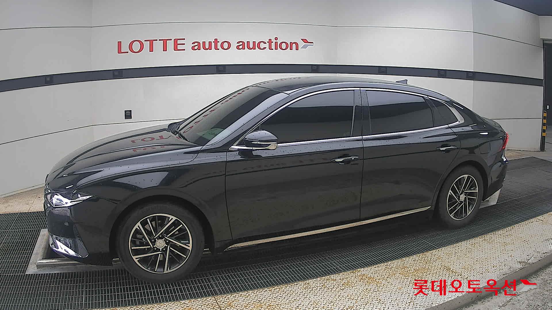 2022 - hyundai grandeur