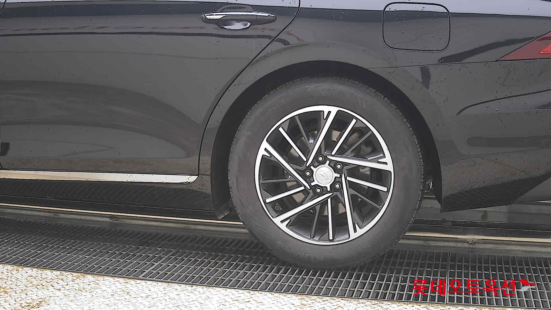 2022 - hyundai grandeur