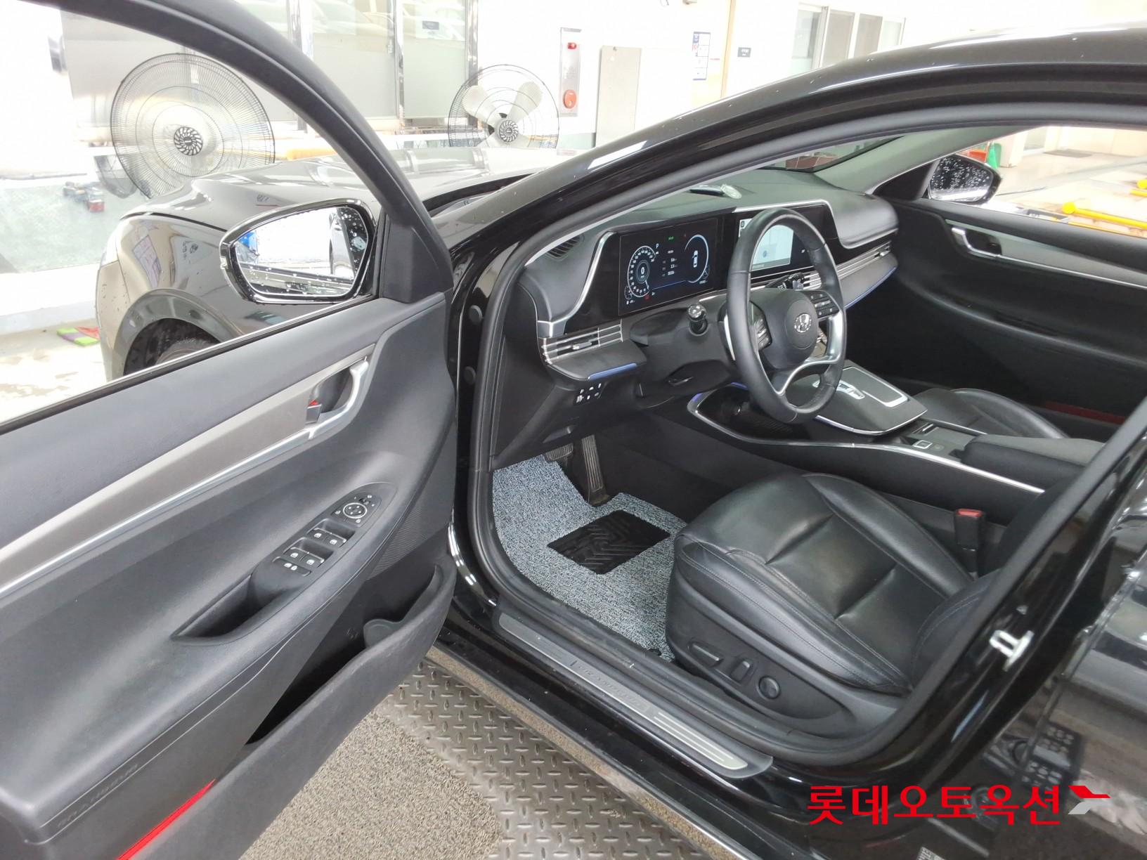 2022 - hyundai grandeur