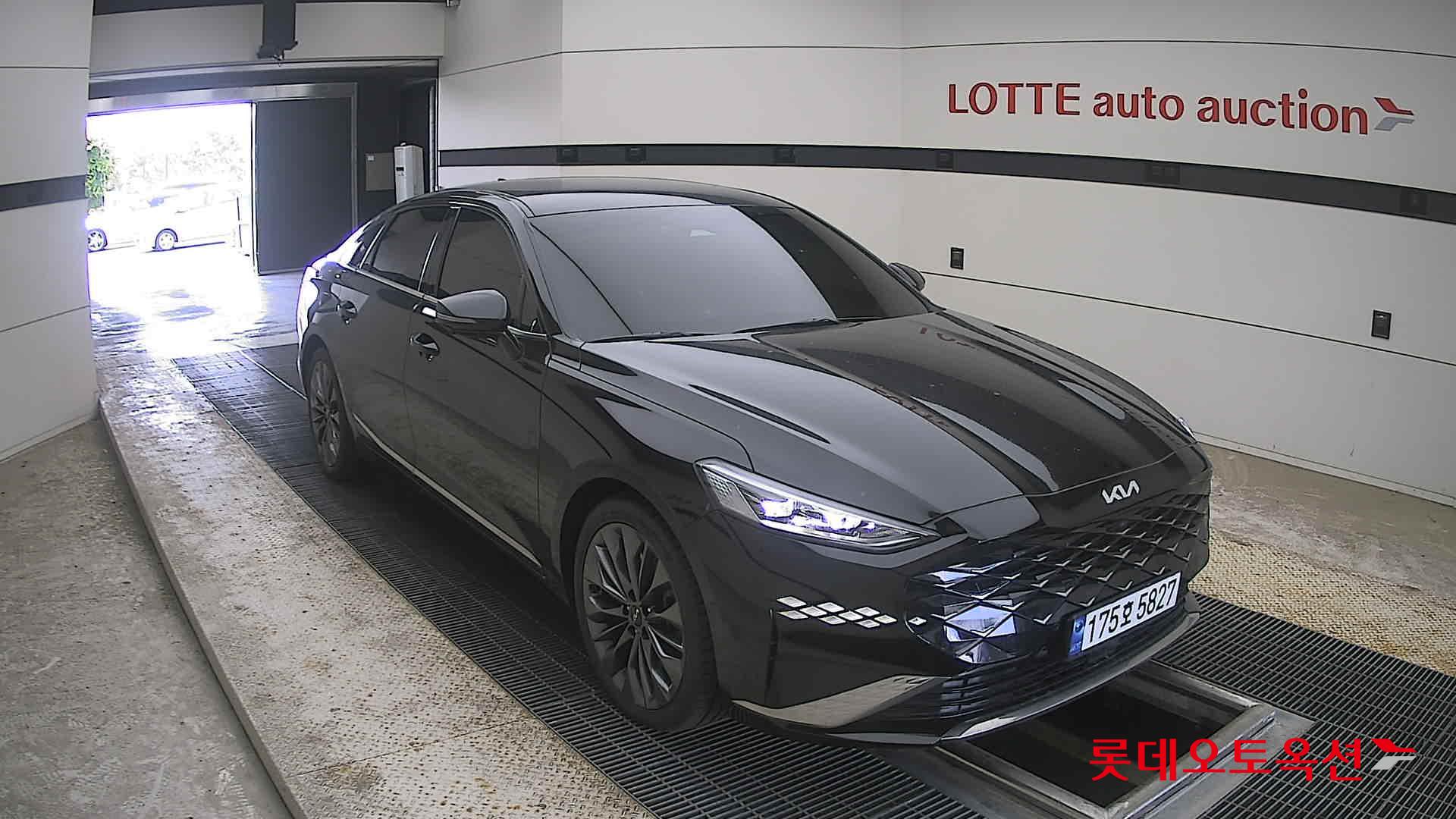 2023 - kia k8