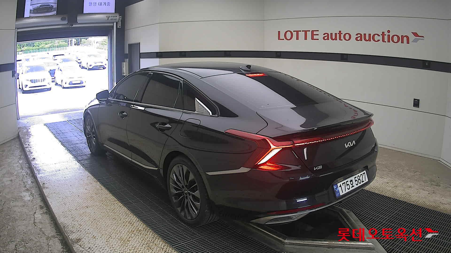 2023 - kia k8