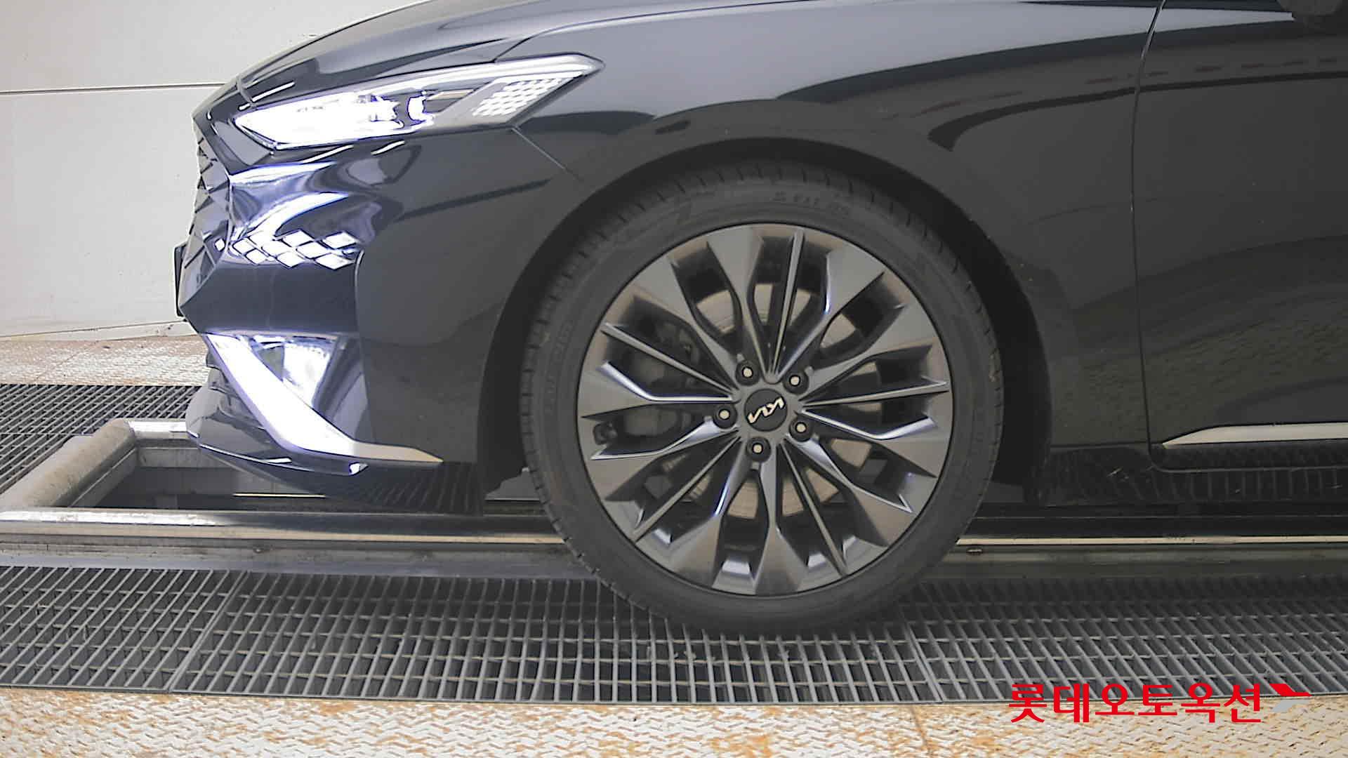 2023 - kia k8