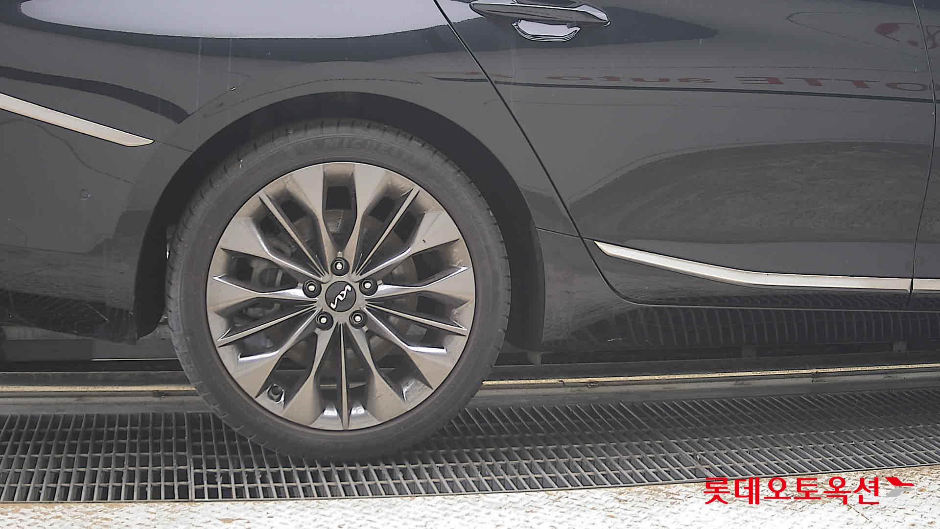 2023 - kia k8