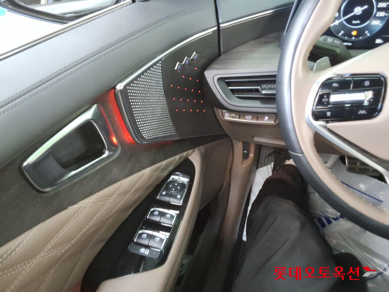 2023 - kia k8