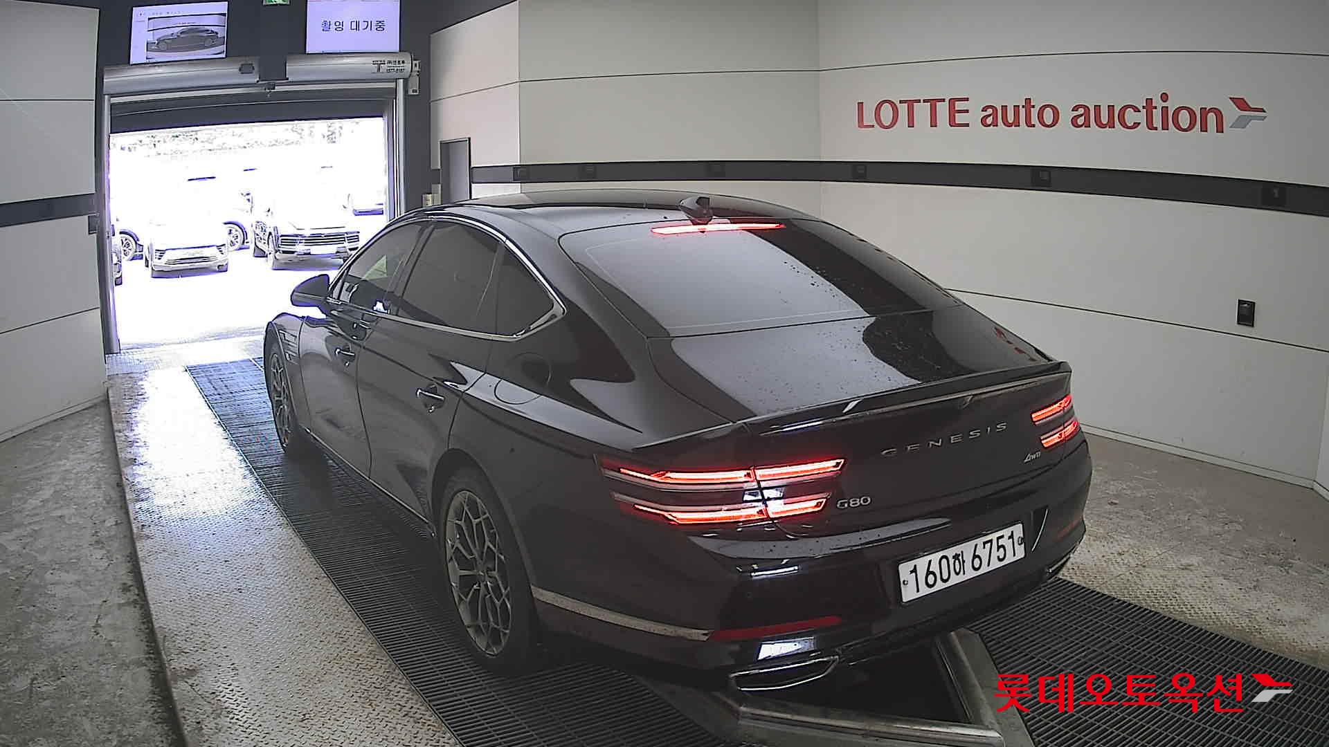 Genesis G80 - 16
