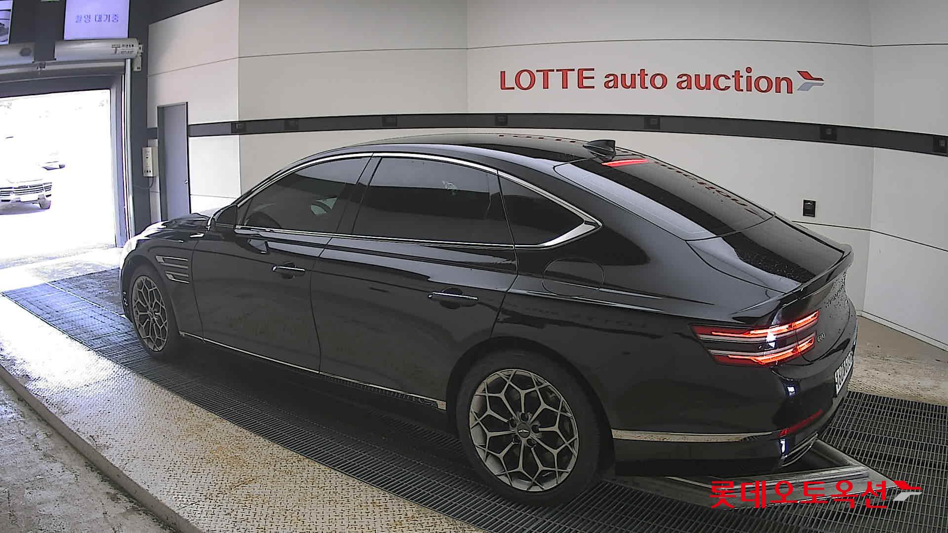 Genesis G80 - 15