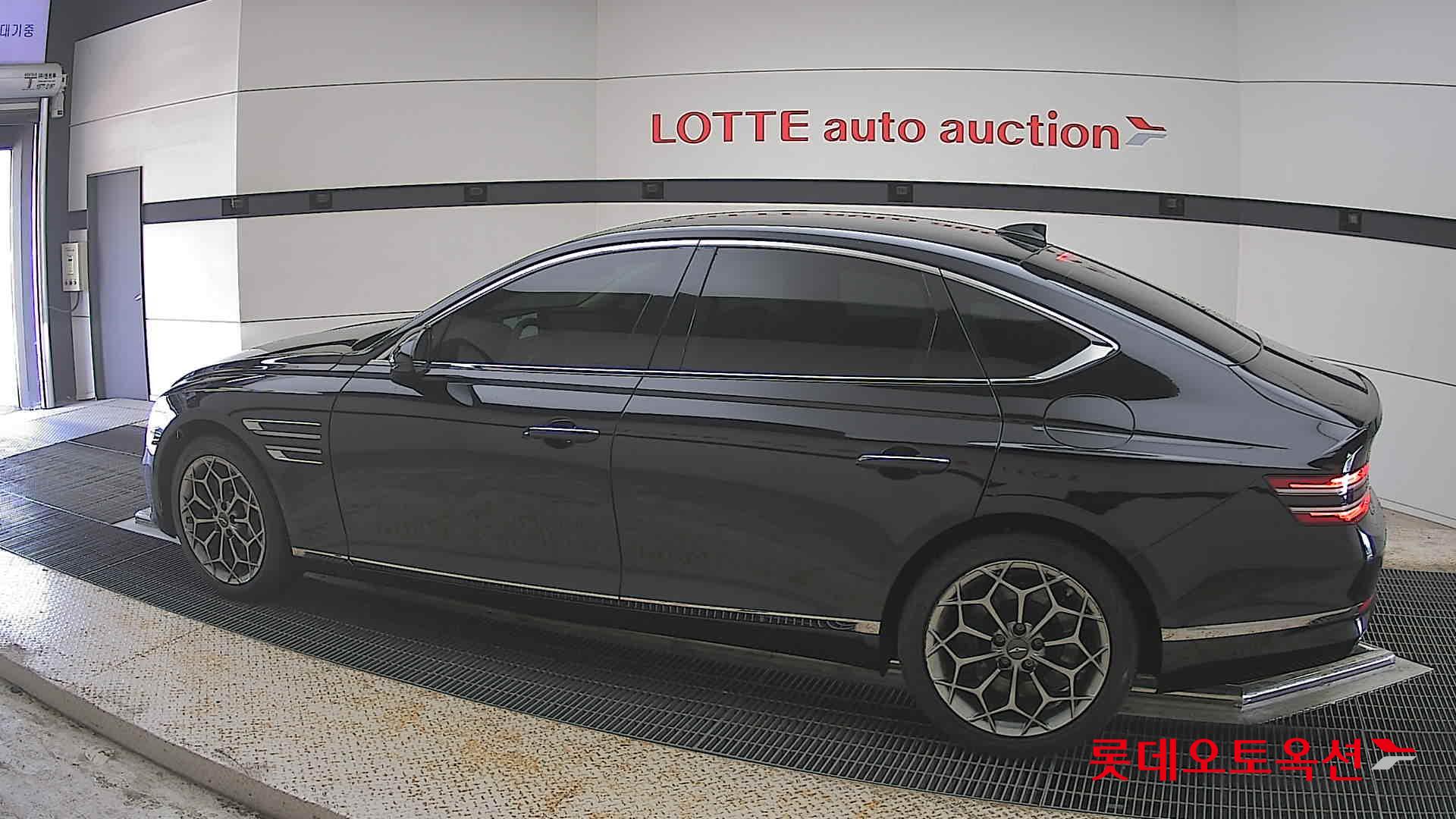 Genesis G80 - 14