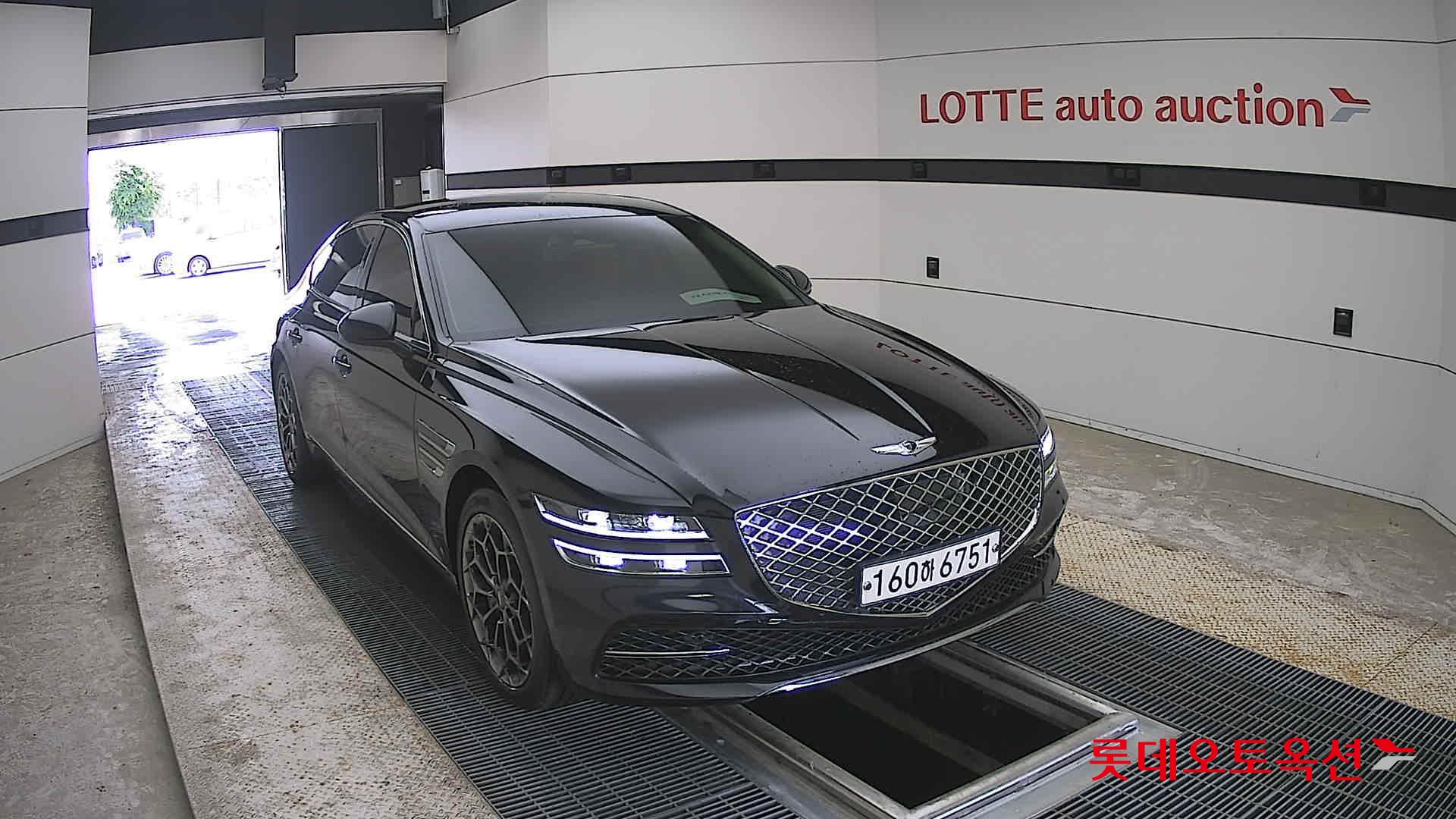 Genesis G80 - 24