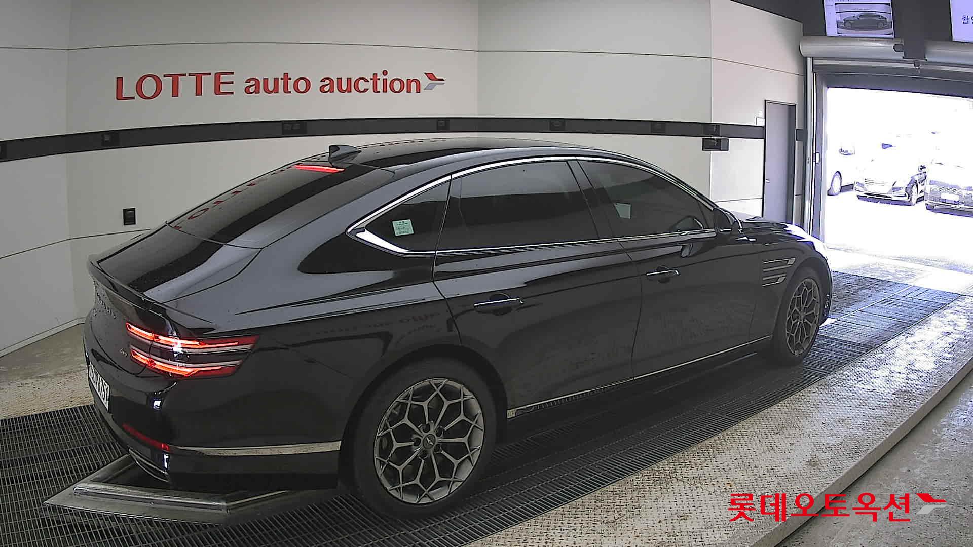 Genesis G80 - 19