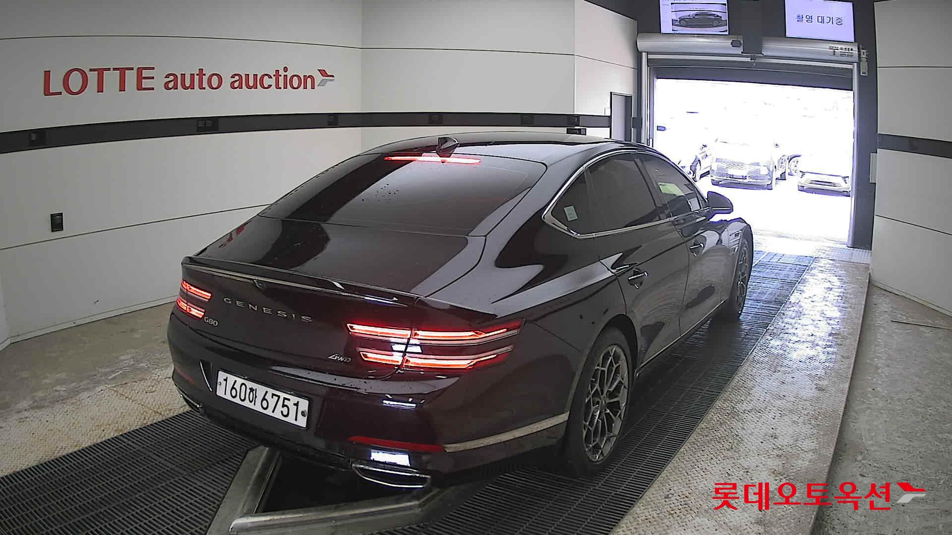 Genesis G80 - 18