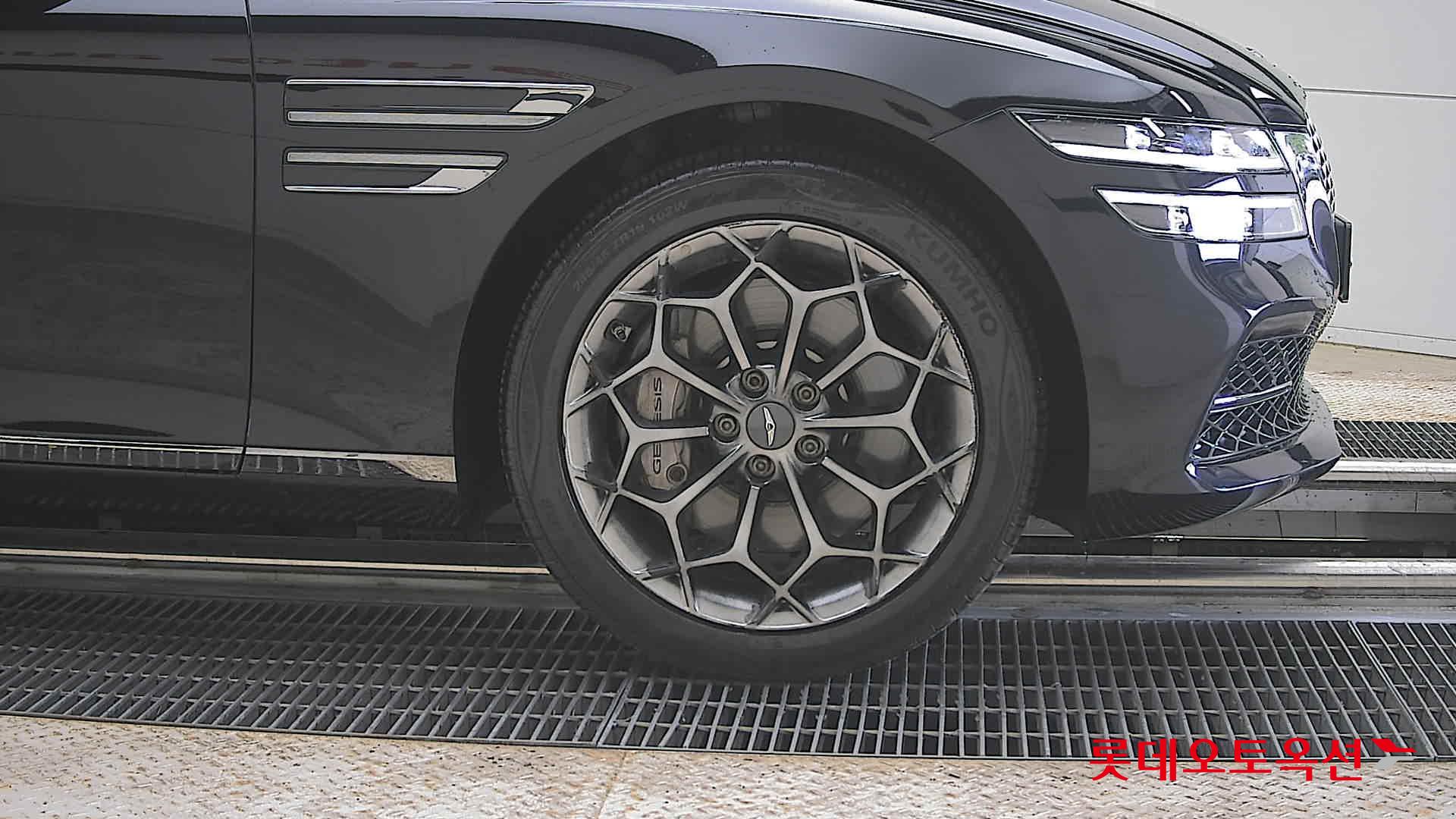 Genesis G80 - 27
