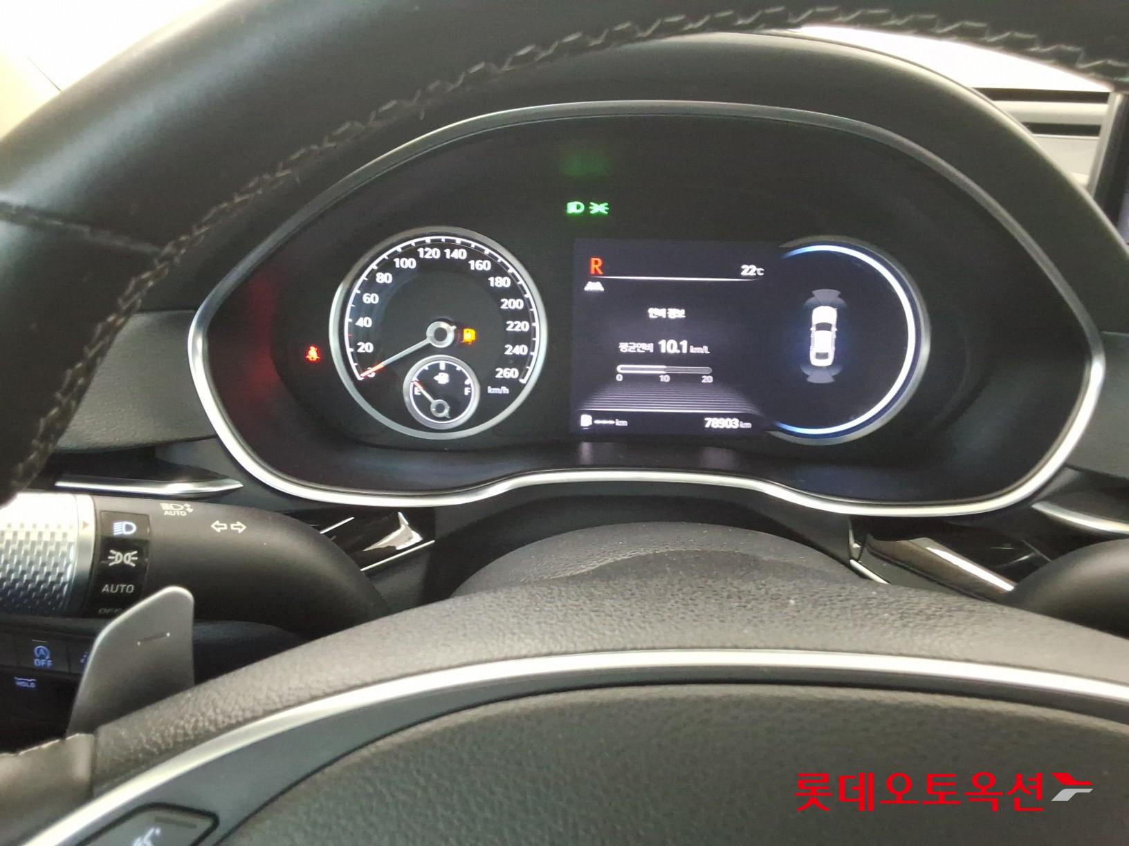 Genesis G80 - 30