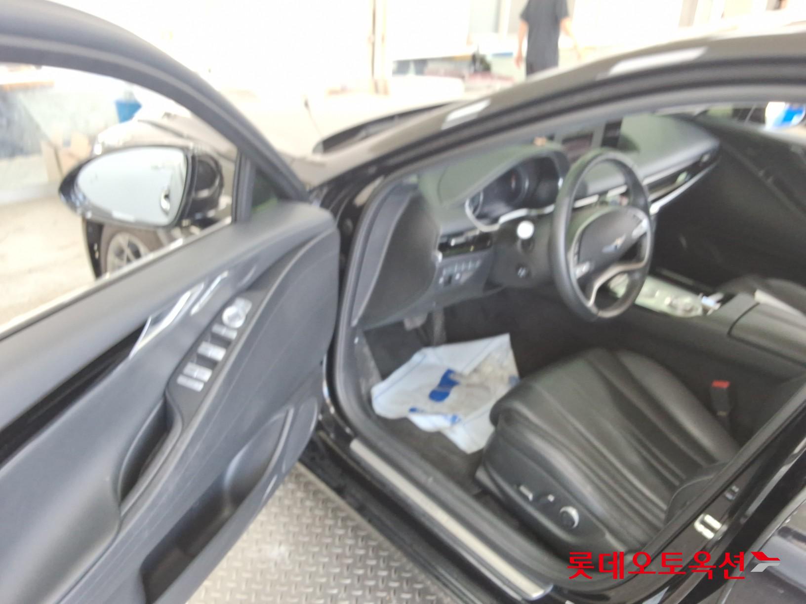 Genesis G80 - 36