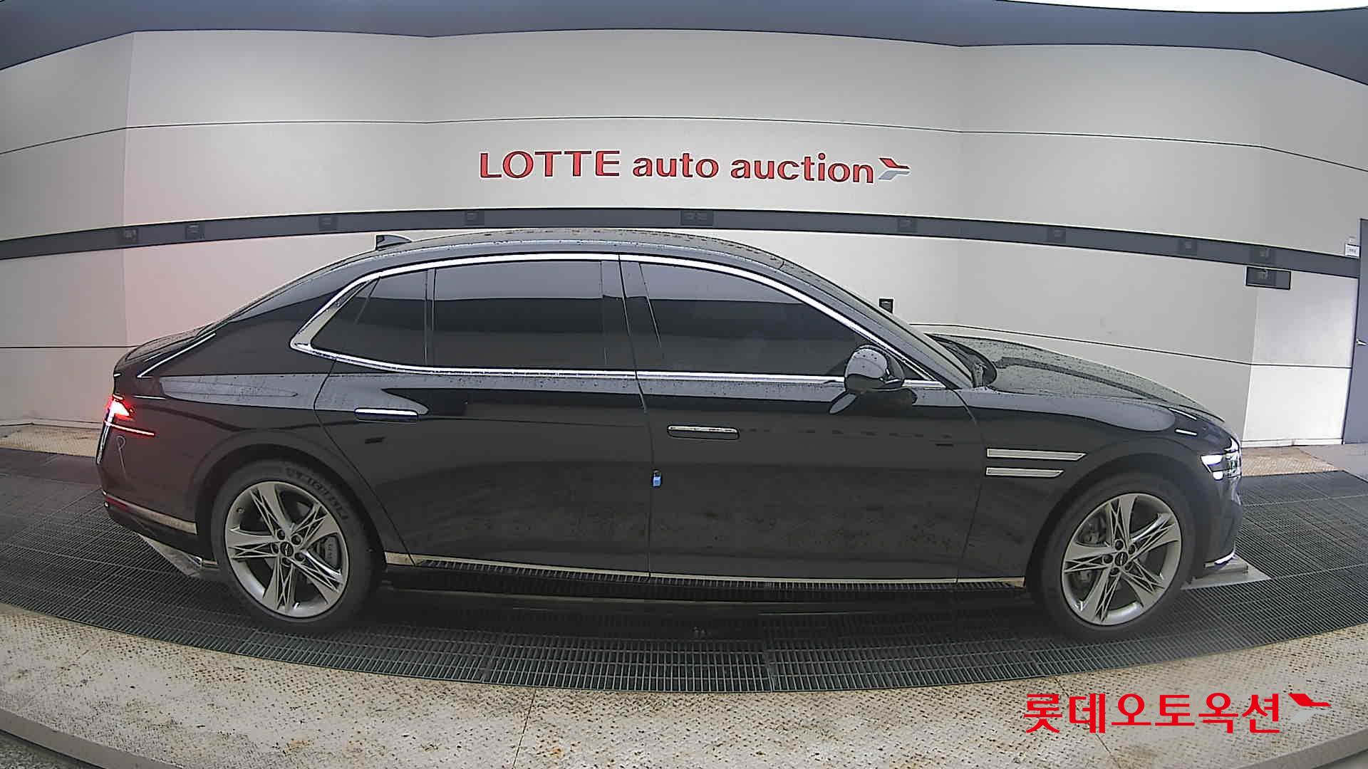 2023 - genesis g90