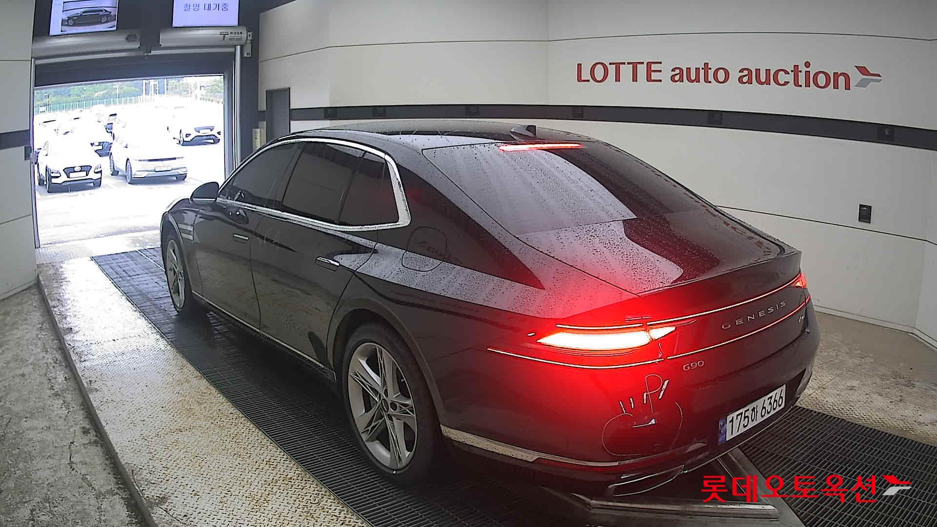2023 - genesis g90