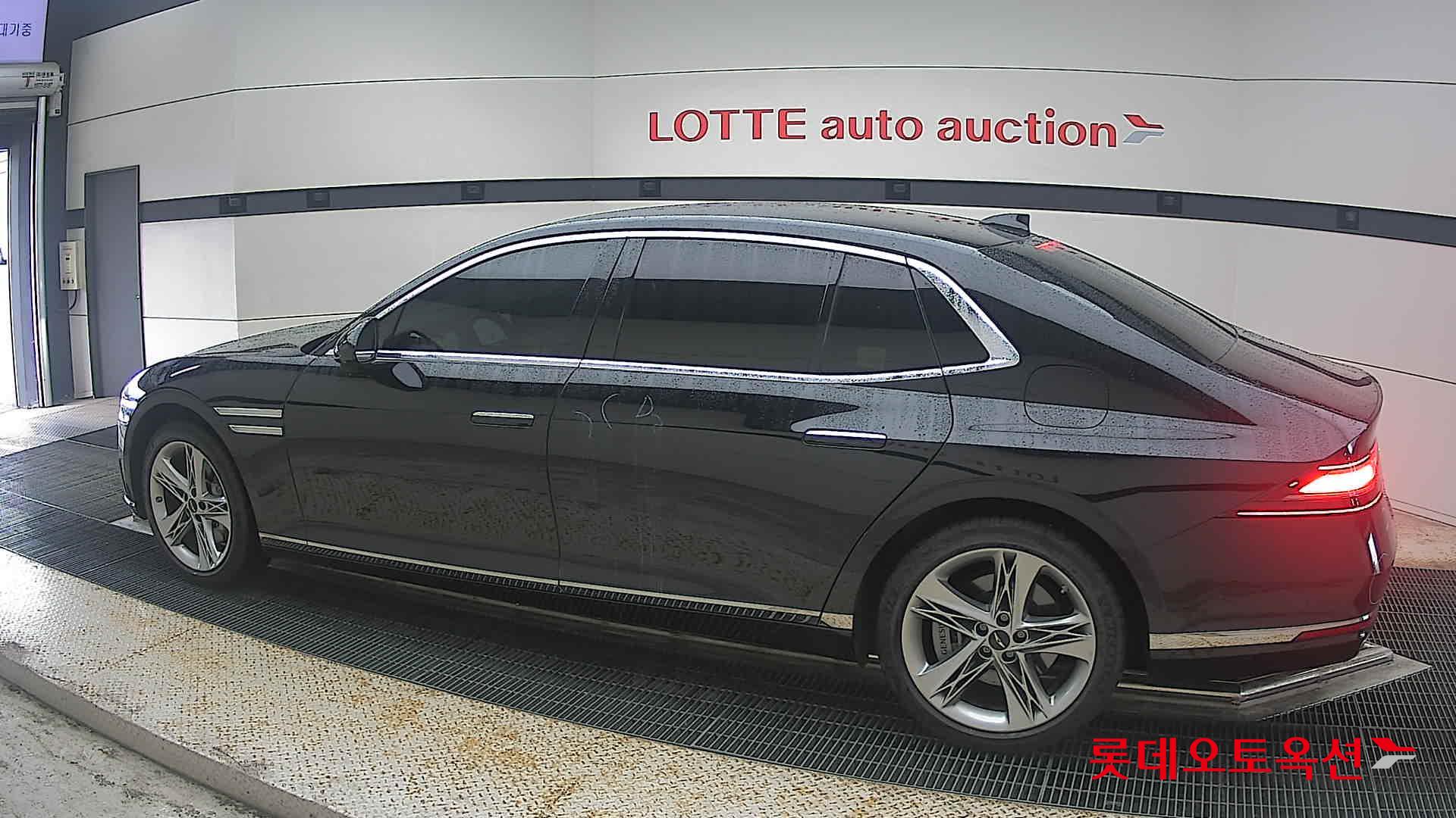 2023 - genesis g90