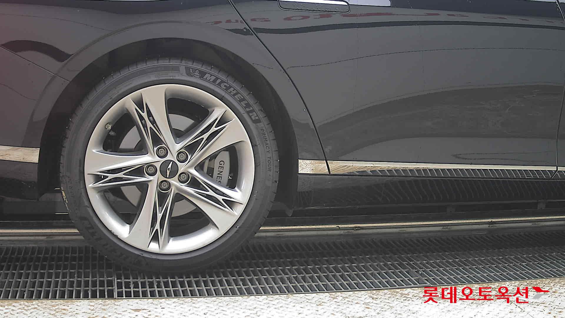 2023 - genesis g90