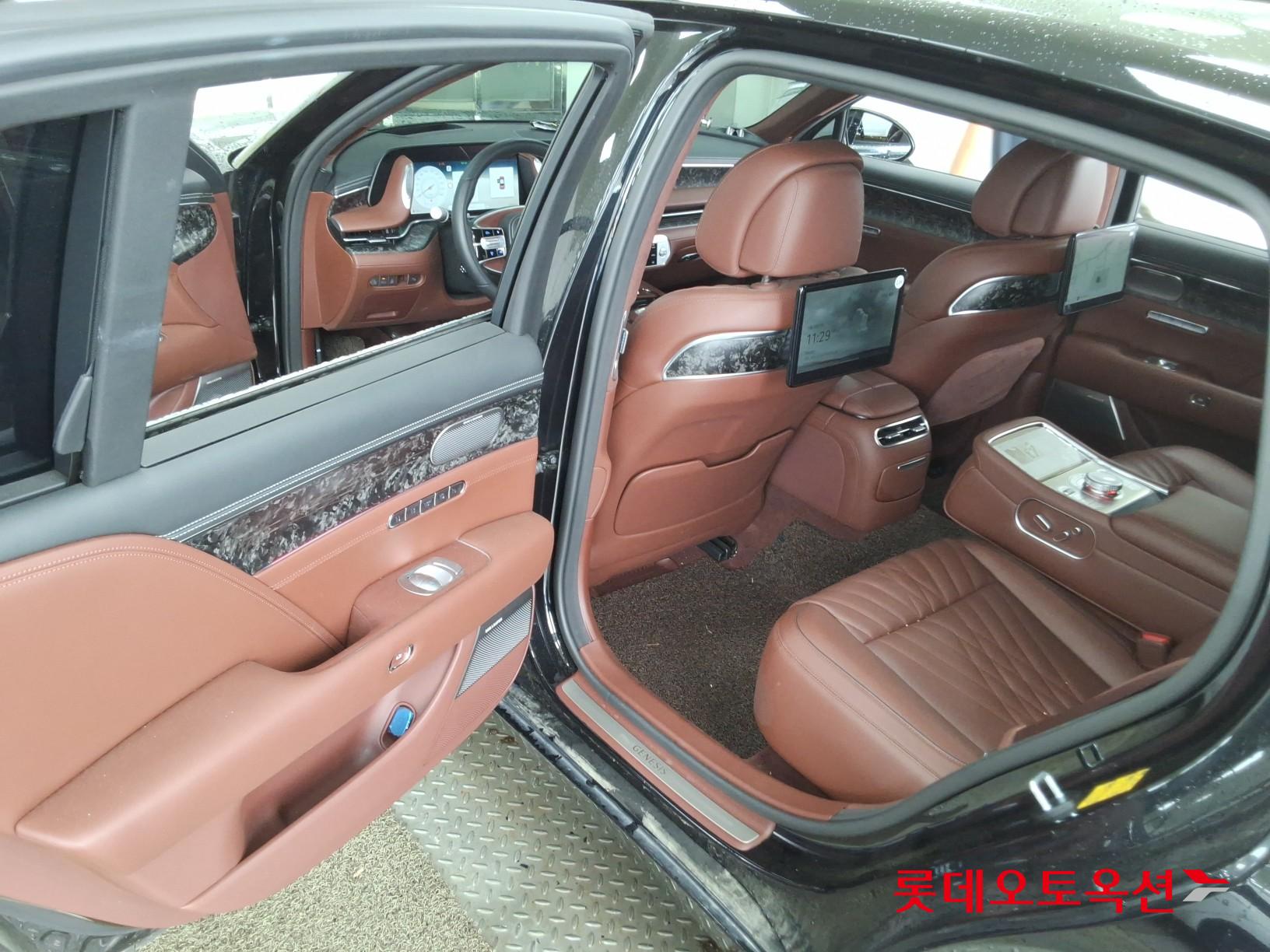 2023 - genesis g90