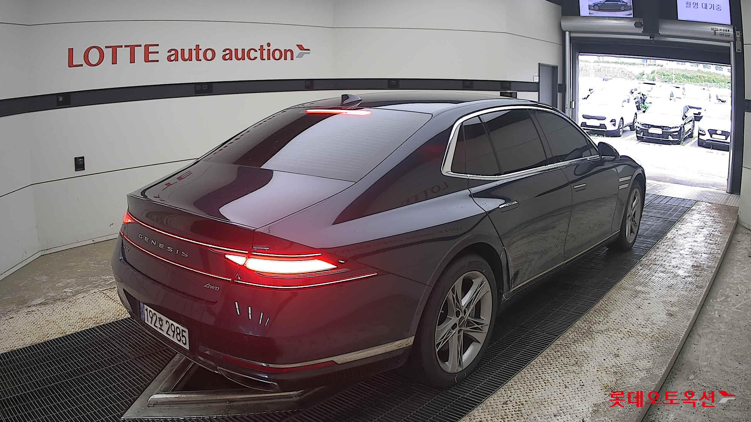 2022 - genesis g90