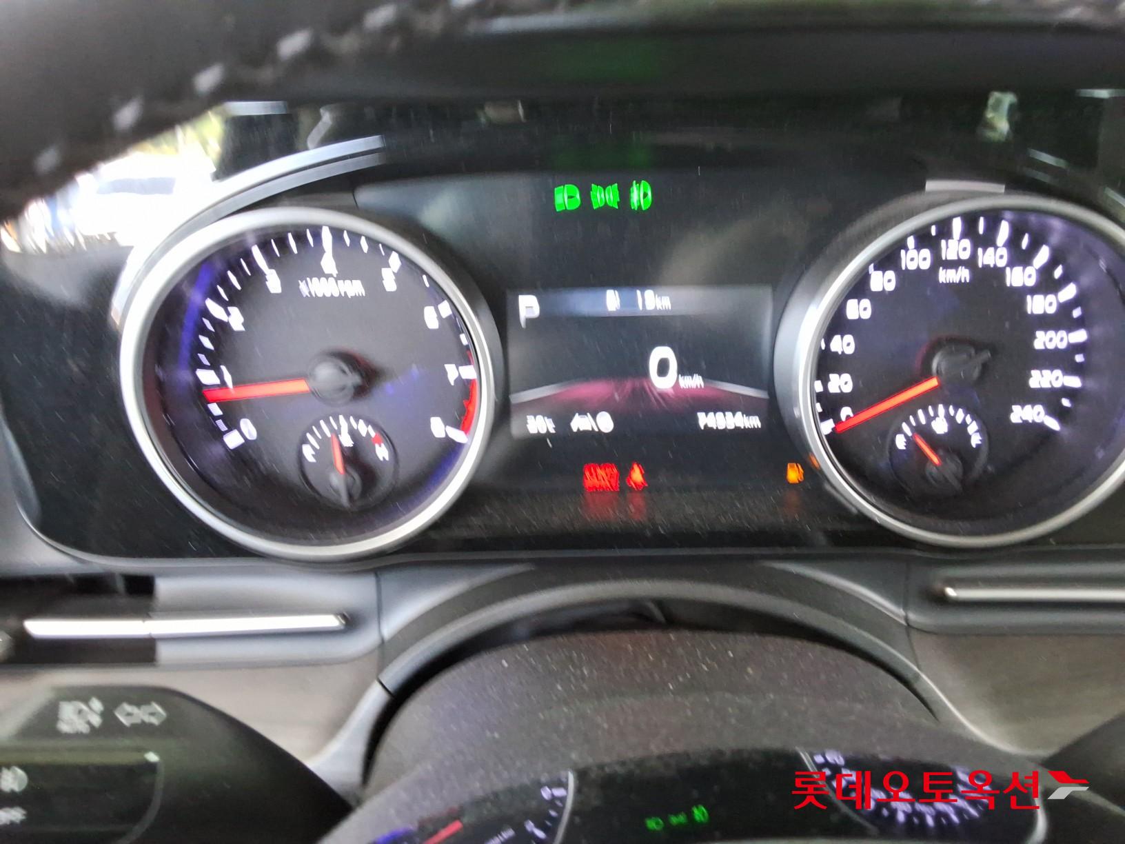 Kia Carnival - 30