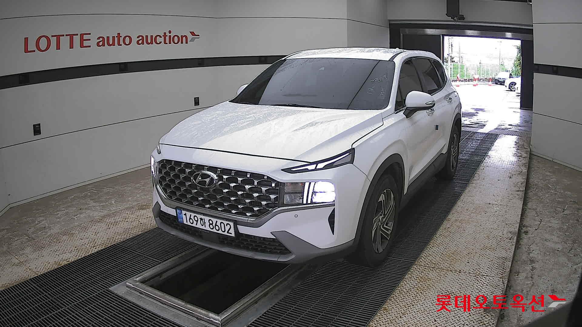 Hyundai Santa Fe 2022 Creamy White Pearl (optional) из Кореи