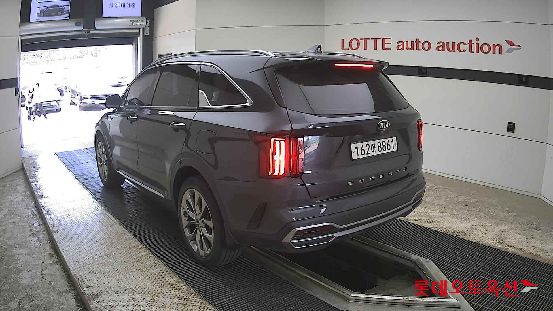 Kia Sorento - 4
