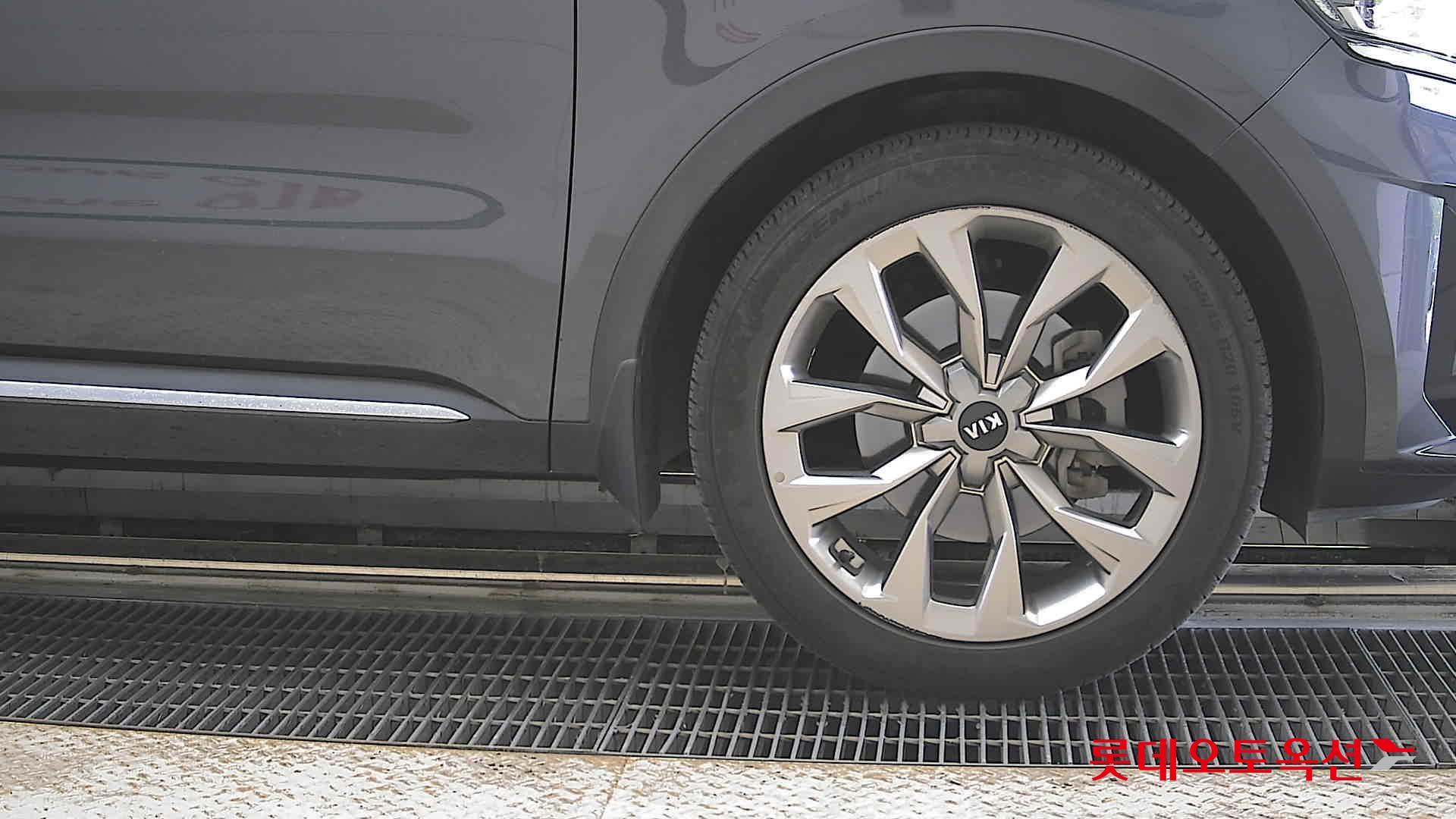 Kia Sorento - 27