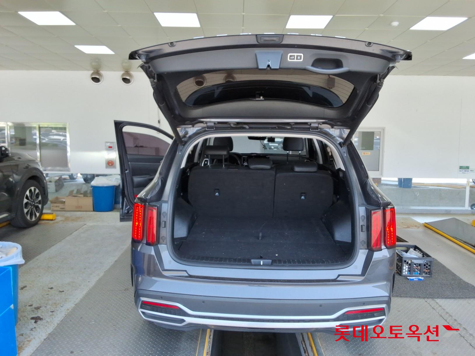 Kia Sorento - 9