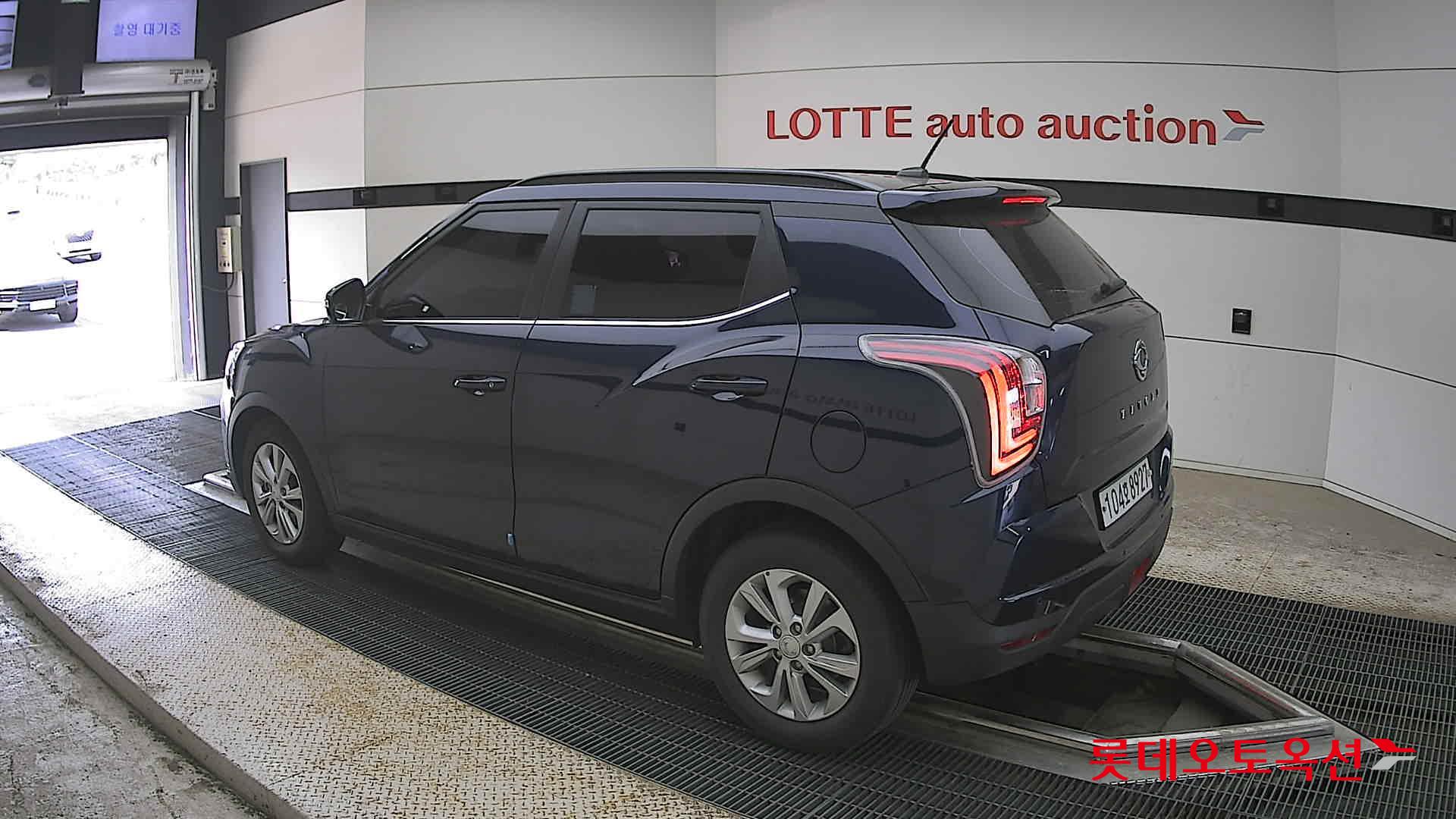 KG Mobility Tivoli - 15