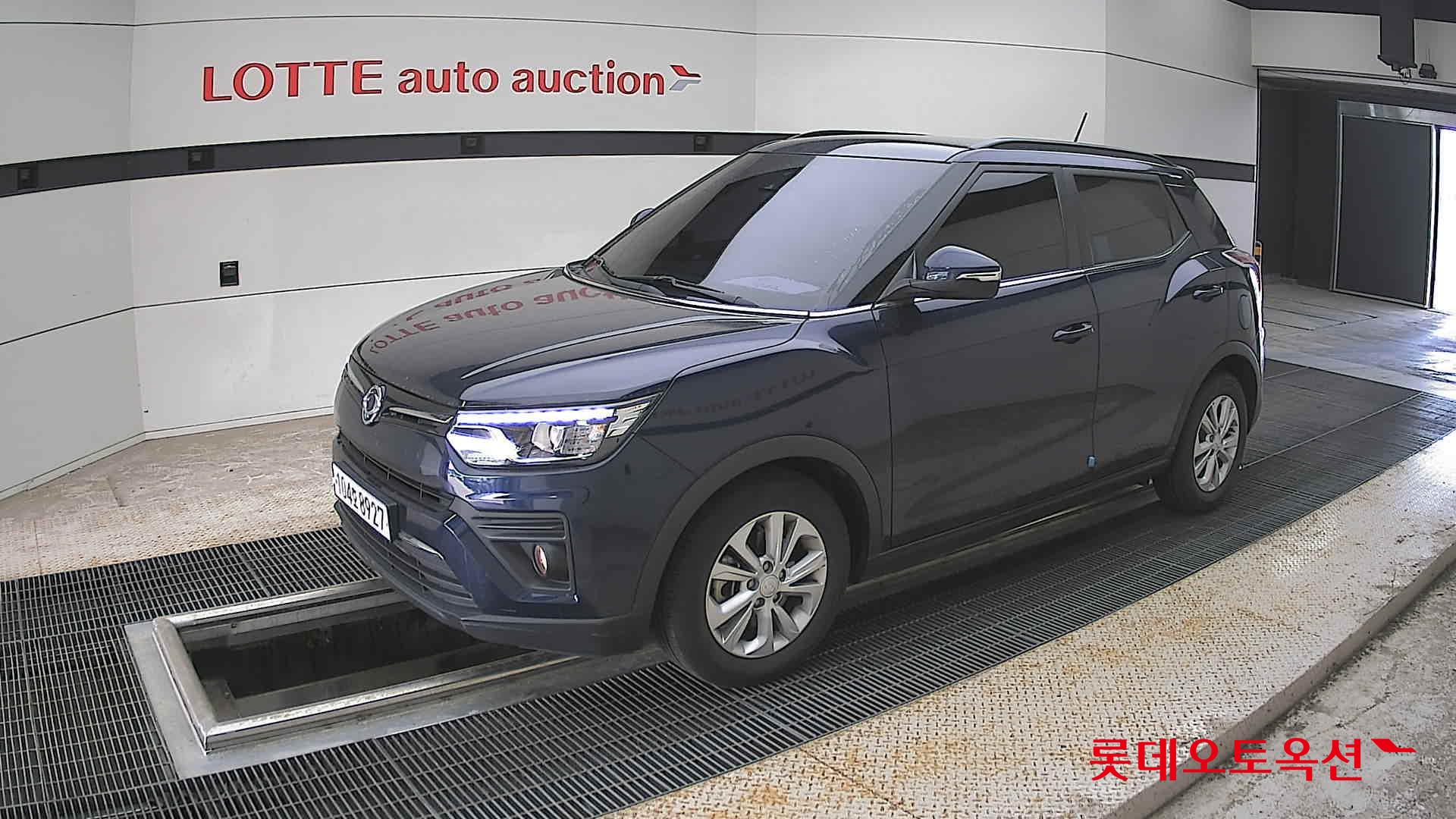 KG Mobility Tivoli - 11