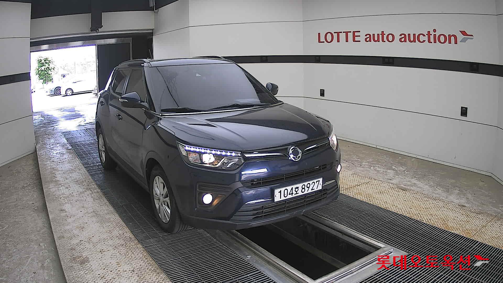 KG Mobility Tivoli - 24