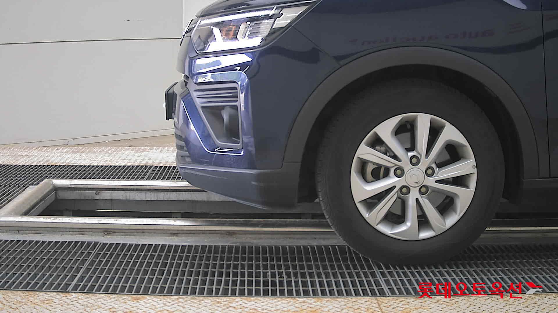 KG Mobility Tivoli - 25