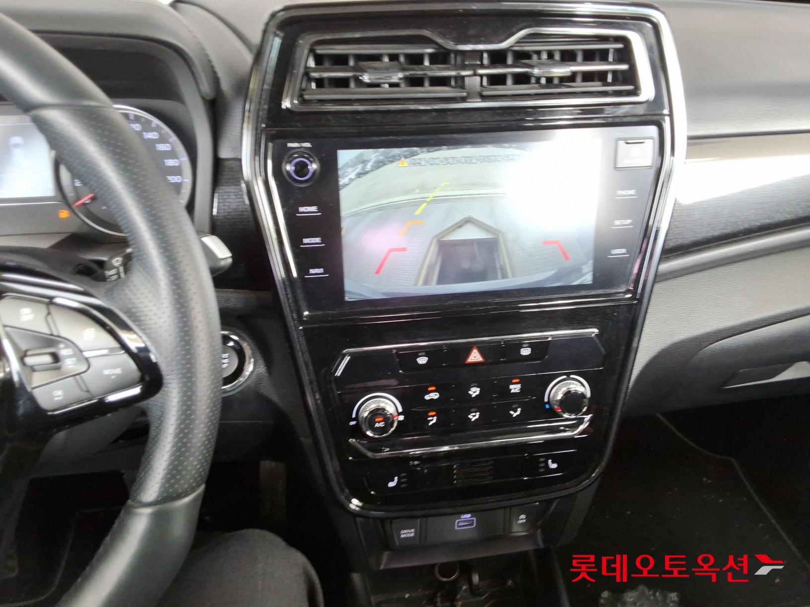 KG Mobility Tivoli - 33
